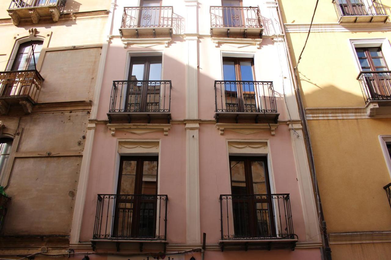 Via Cavour 19, Camere Del Conte Iglesias Dış mekan fotoğraf