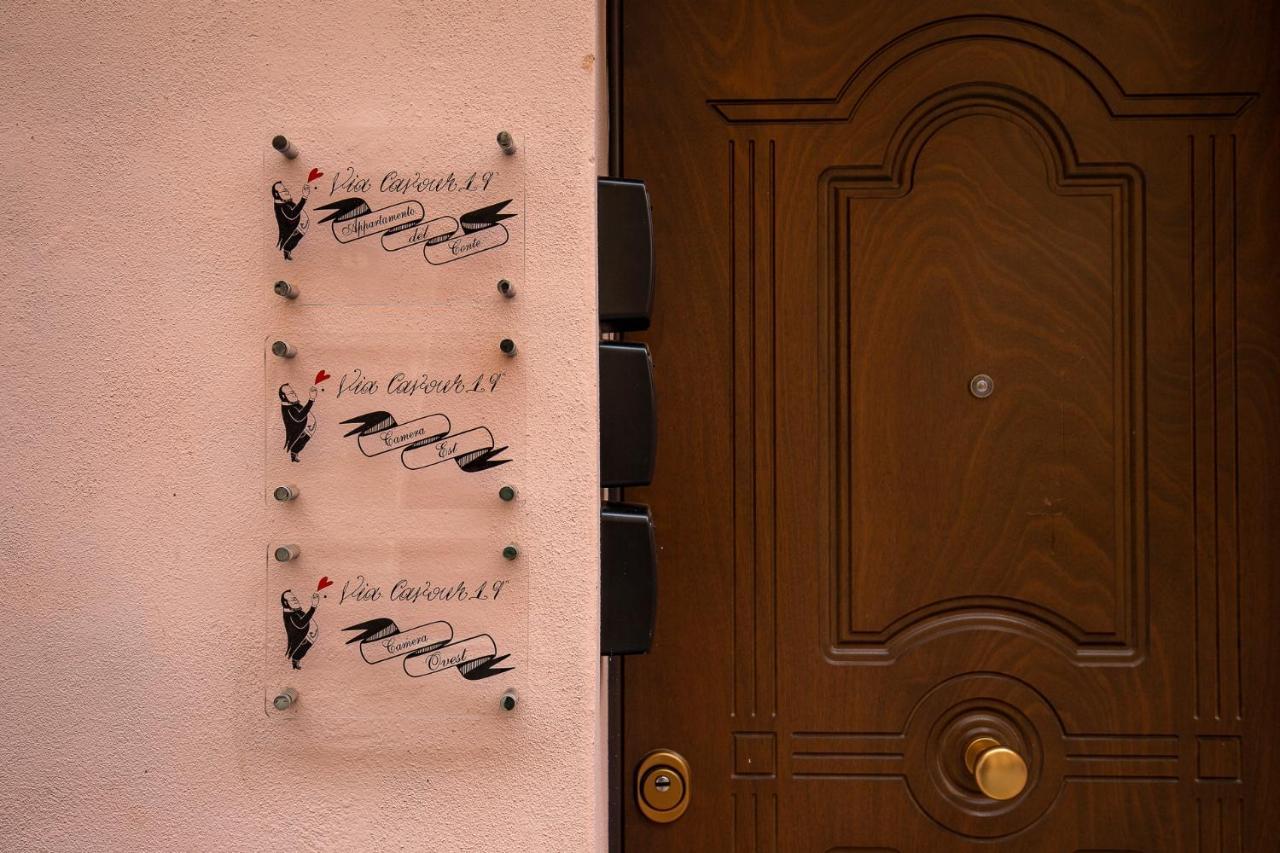 Via Cavour 19, Camere Del Conte Iglesias Dış mekan fotoğraf